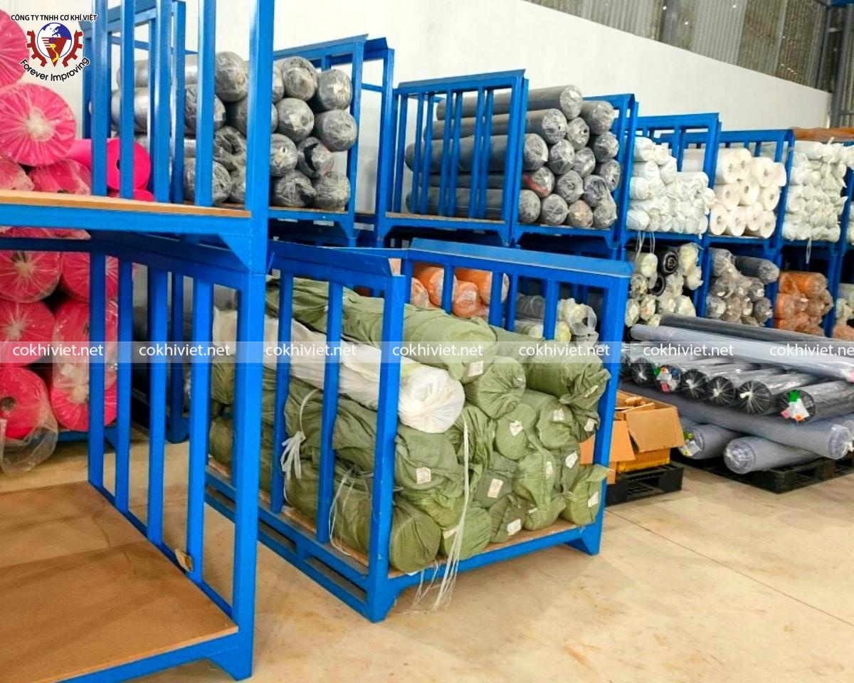 pallet xếp chồng